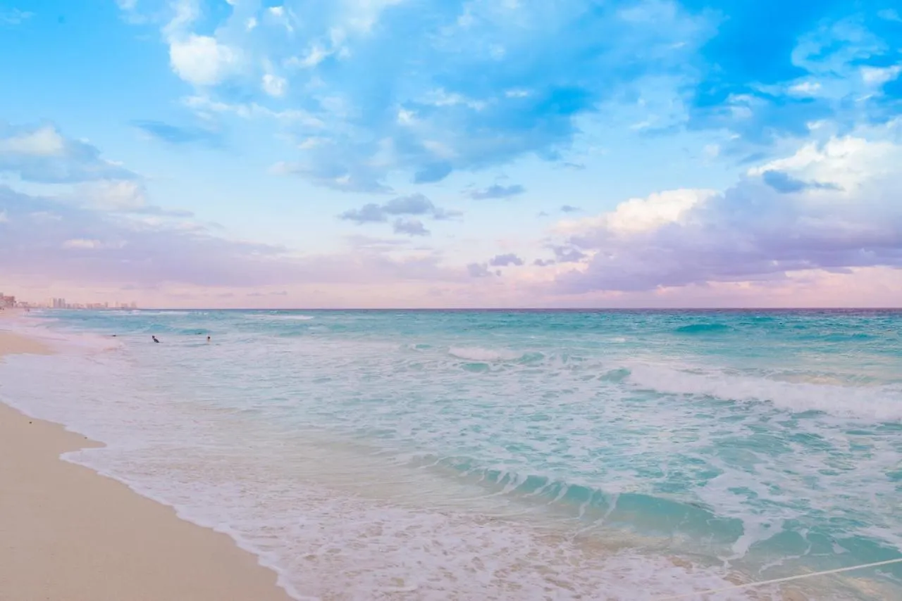 Cancun Villa Allure Access To The Beach
